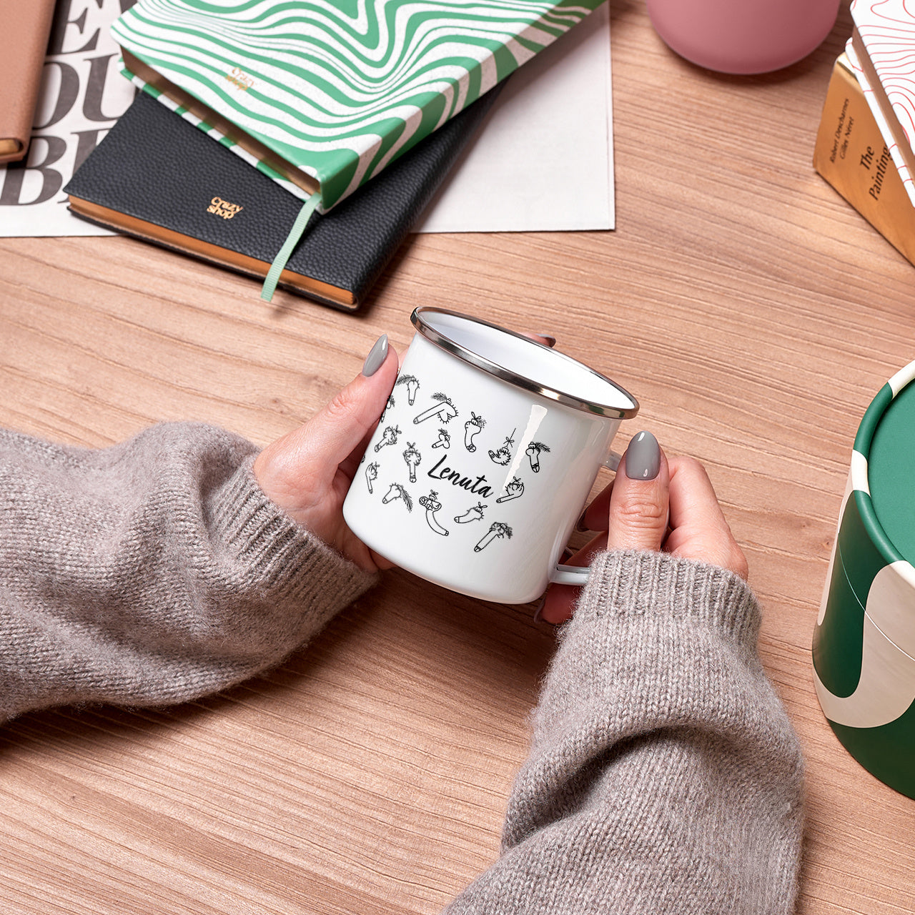 Cană de Crăciun amuzantă – cadou pentru prietenă de sărbători