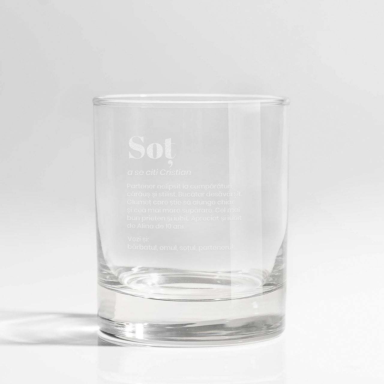 Pahar gravat pentru whisky – cadou de aniversare pentru soț