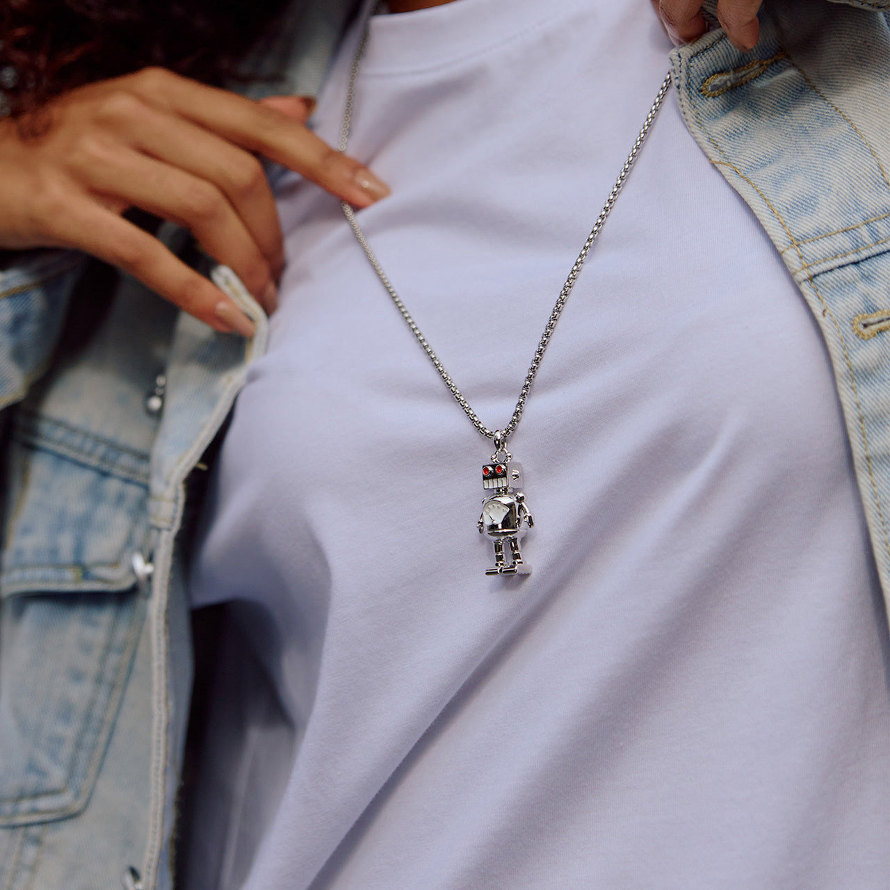 Colier cu pandantiv robot