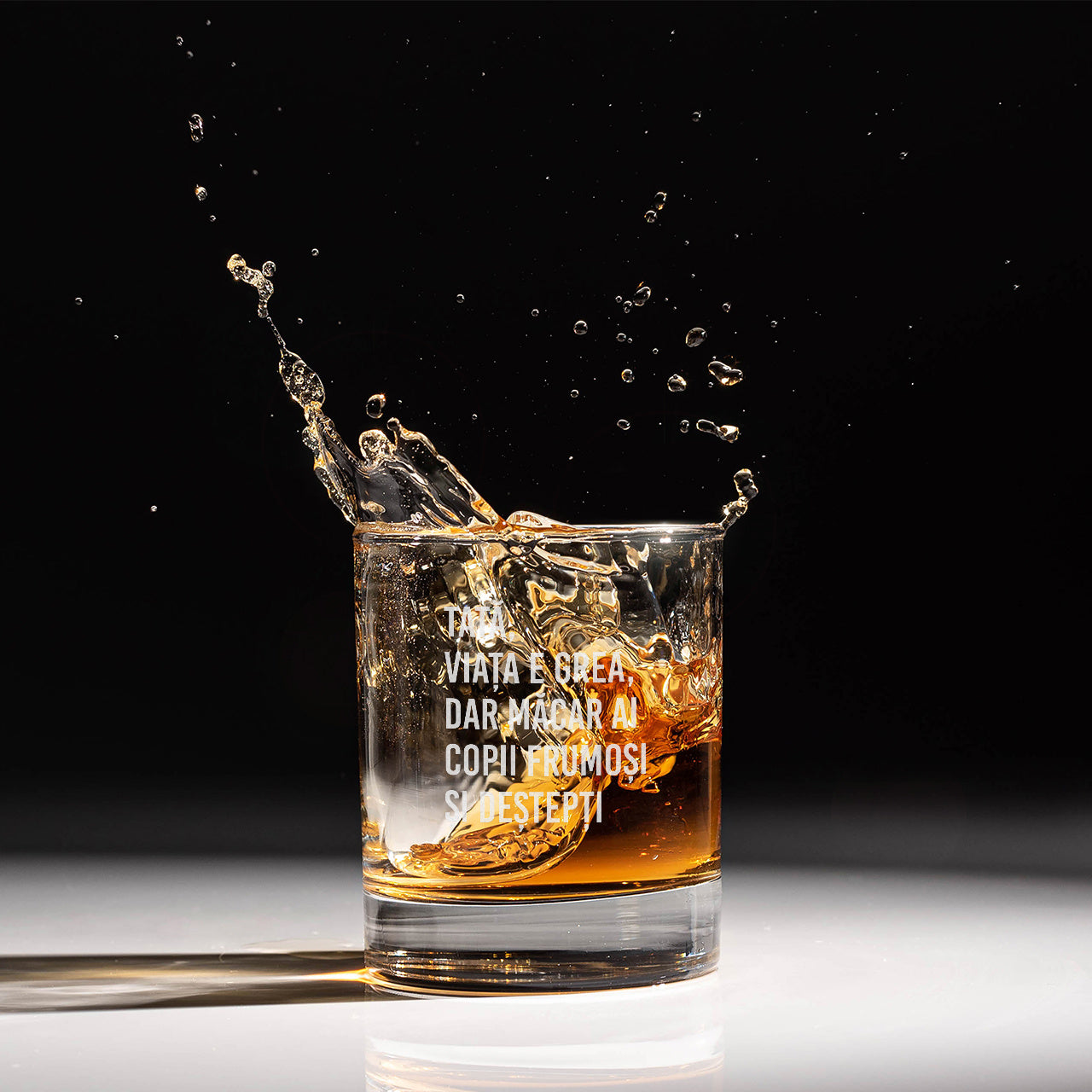 Pahar de whisky pentru tata – Viața e grea – cadou amuzant