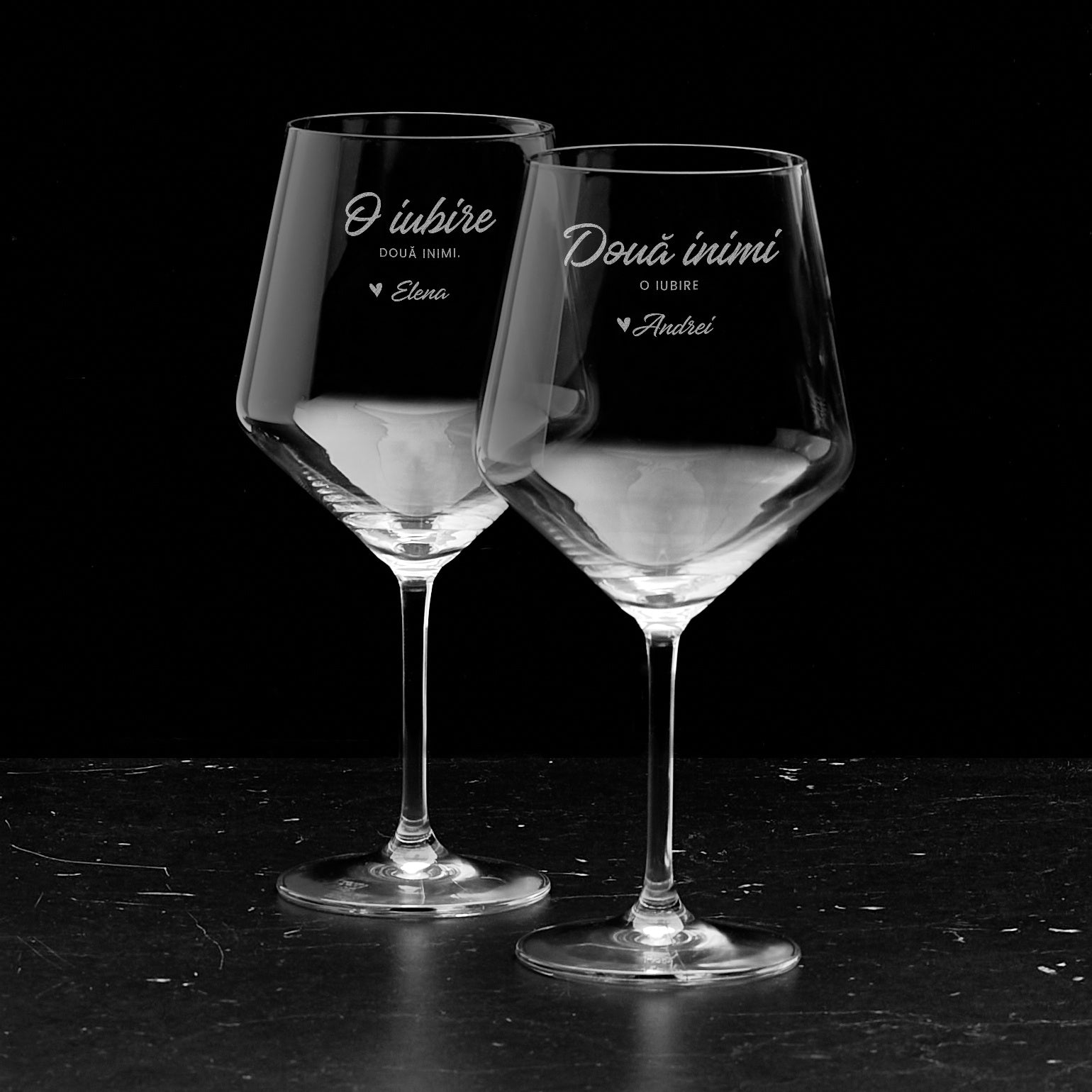 Set de pahare de vin – cadou romantic pentru un cuplu