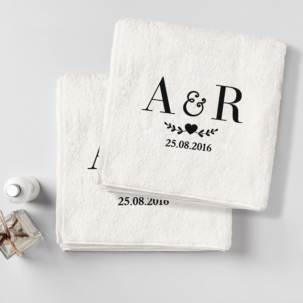 Un set de prosoape de bumbac - un cadou de aniversare a nunții1